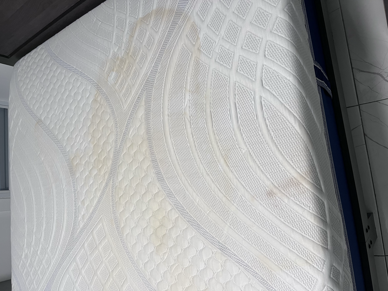 colchon antes de la limpieza de colchon